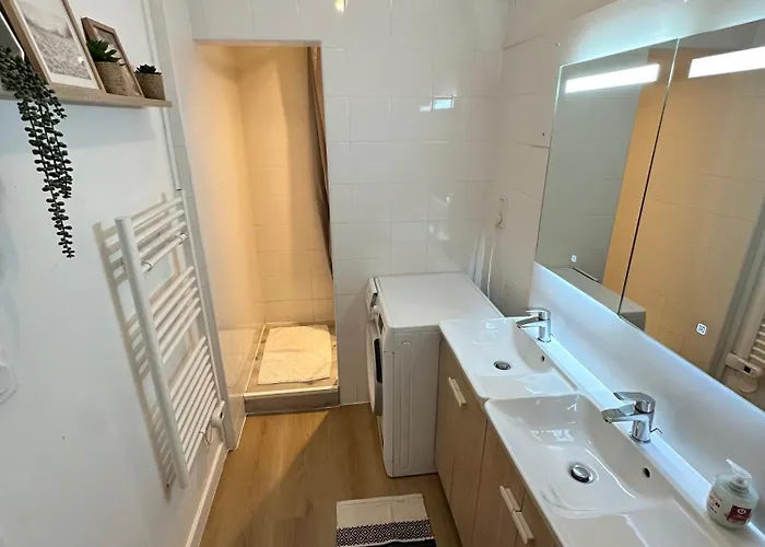 Le Cosy - Classe 3 Etoiles - Nay Centre - * Nay (Pyrenees-Atlantiques)